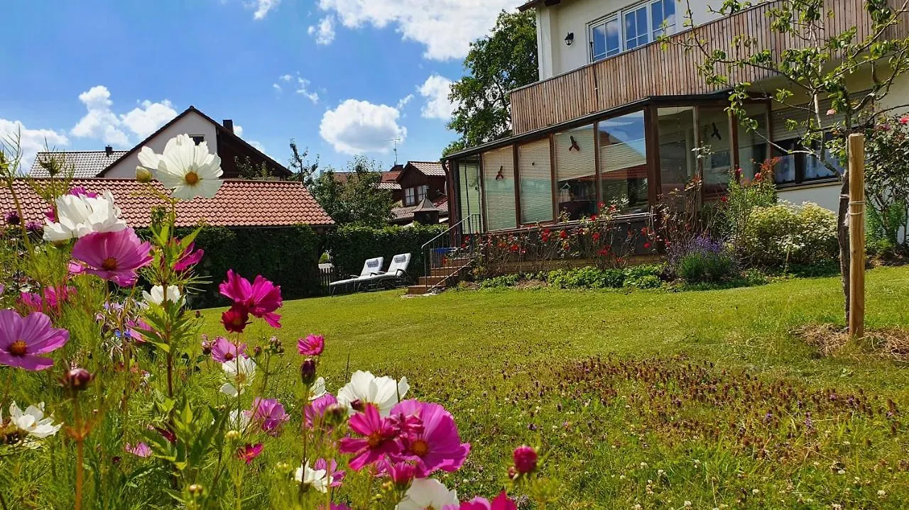 Haus Mit Stilvoller Ferienwohnung Und Tiny House Nahe Ammersee Fuer 2-6 Personen غيلتيندورف شقة
