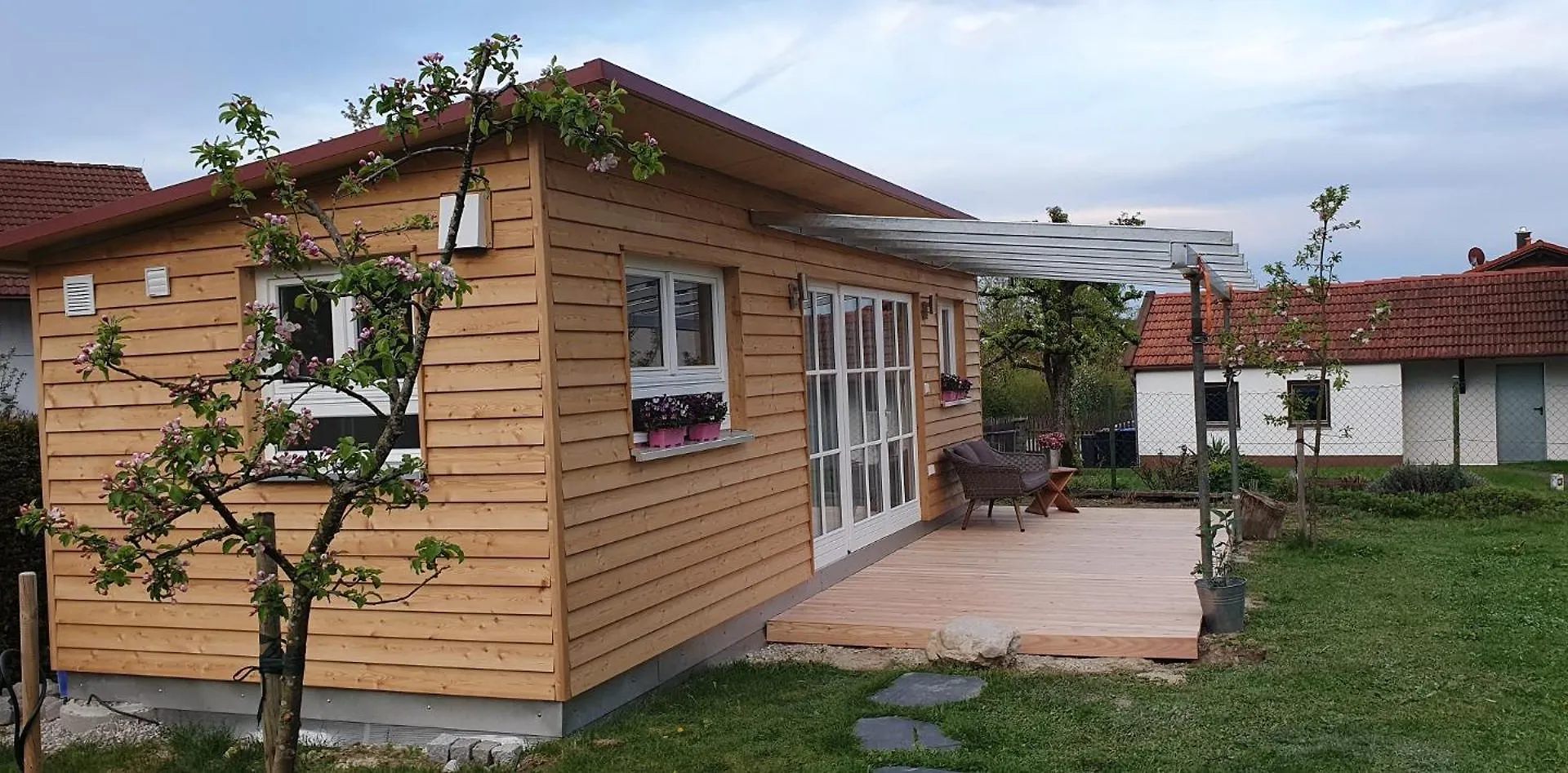 شقة Haus Mit Stilvoller Ferienwohnung Und Tiny House Nahe Ammersee Fuer 2-6 Personen غيلتيندورف